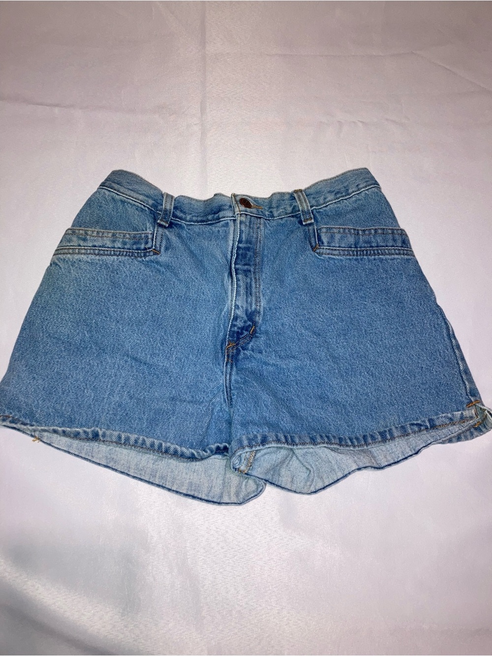Vintage Classic High-Rise Blue Denim Women's Shorts